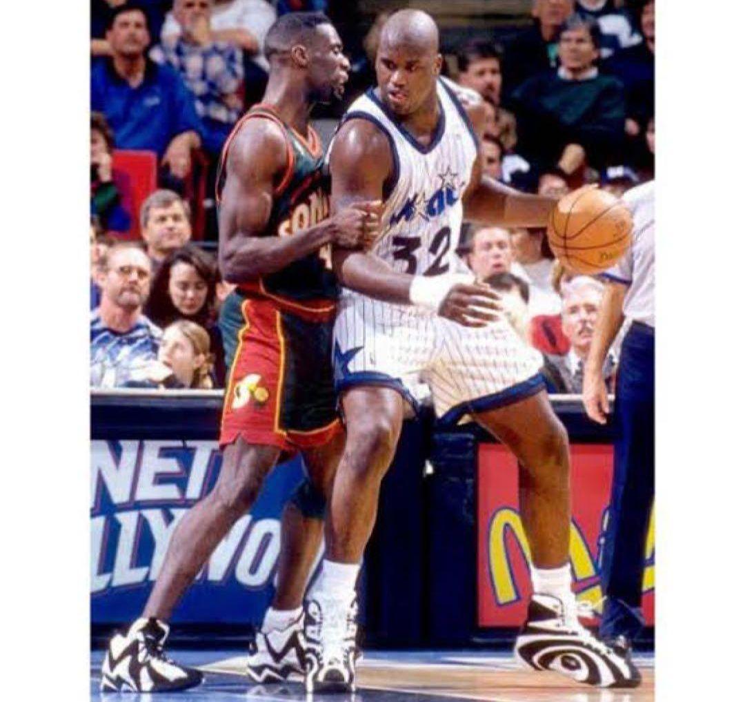 本日限り‼️ リーボック シャックノーシス 27cm メンズ バスケット