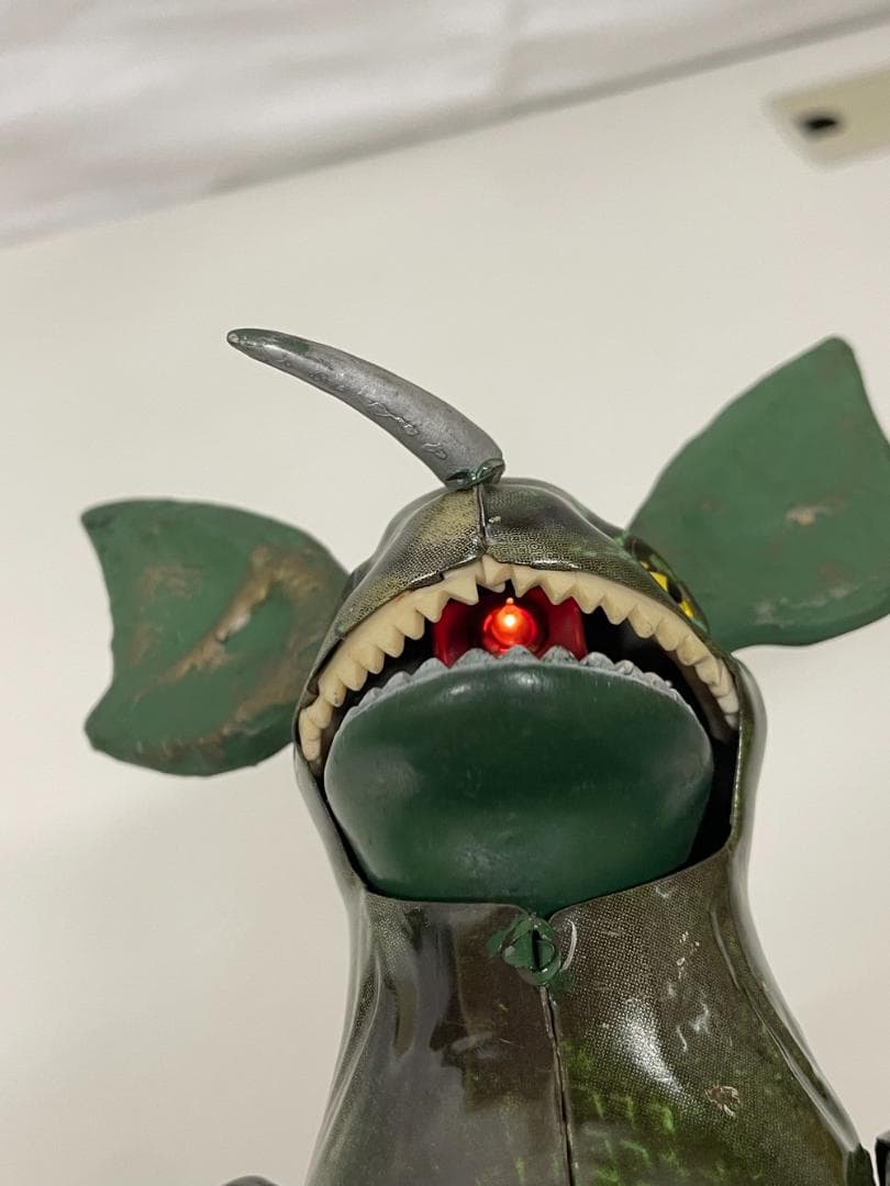 ◆恐怖の地底怪獣バラゴン ブリキ 緑色 ラジコン　09345