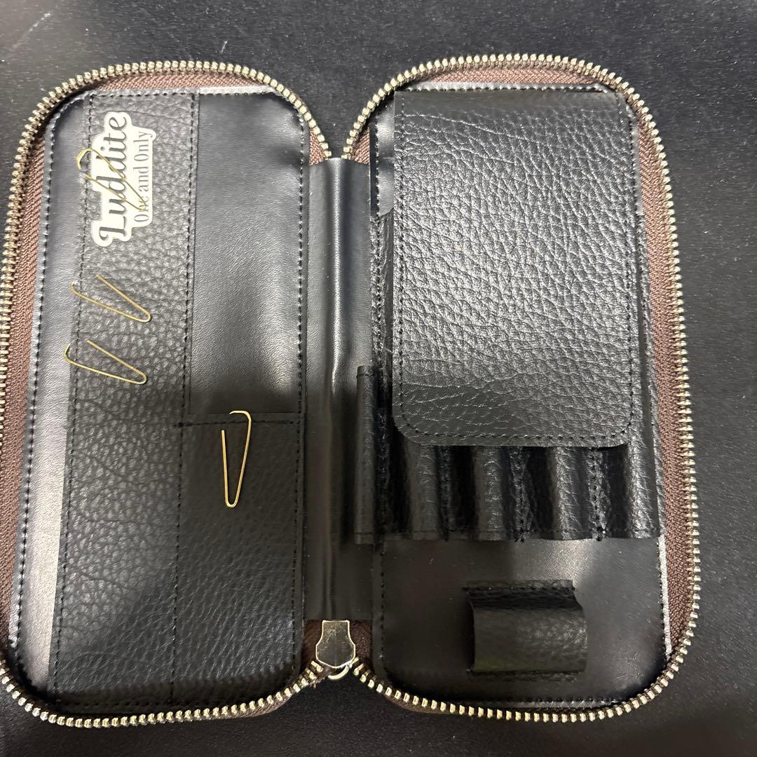 ラダイト ラウンドジップペンケース エッセンシャル ADRI A ウィスキー