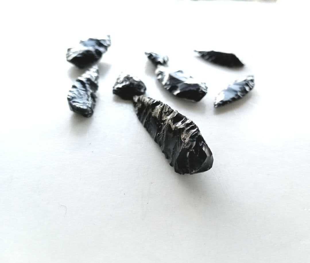 資料 ❑ 石器 サンプル セット 370s 黒曜石　❒ 模写