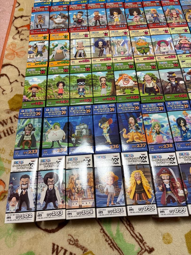 未開封 ワンピース ワーコレ 白ひげ,ビスタ,シャンクス,べックマン 他71体