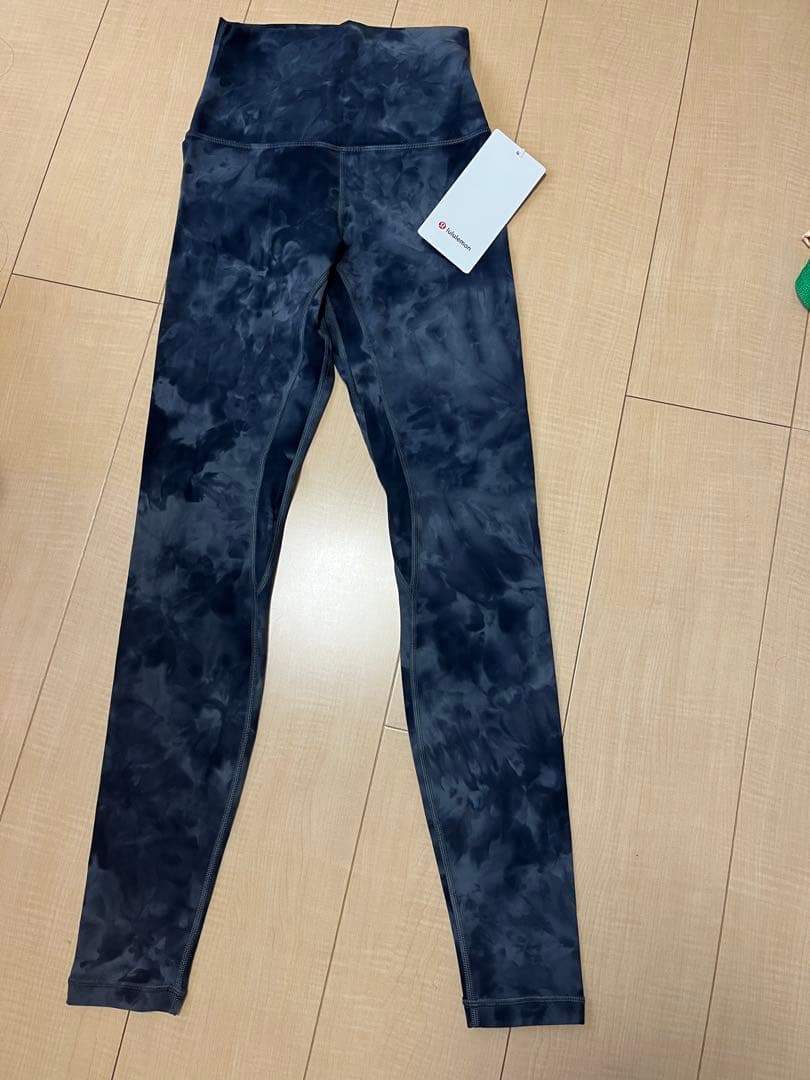 ルルレモンAlign SR Pant 28\