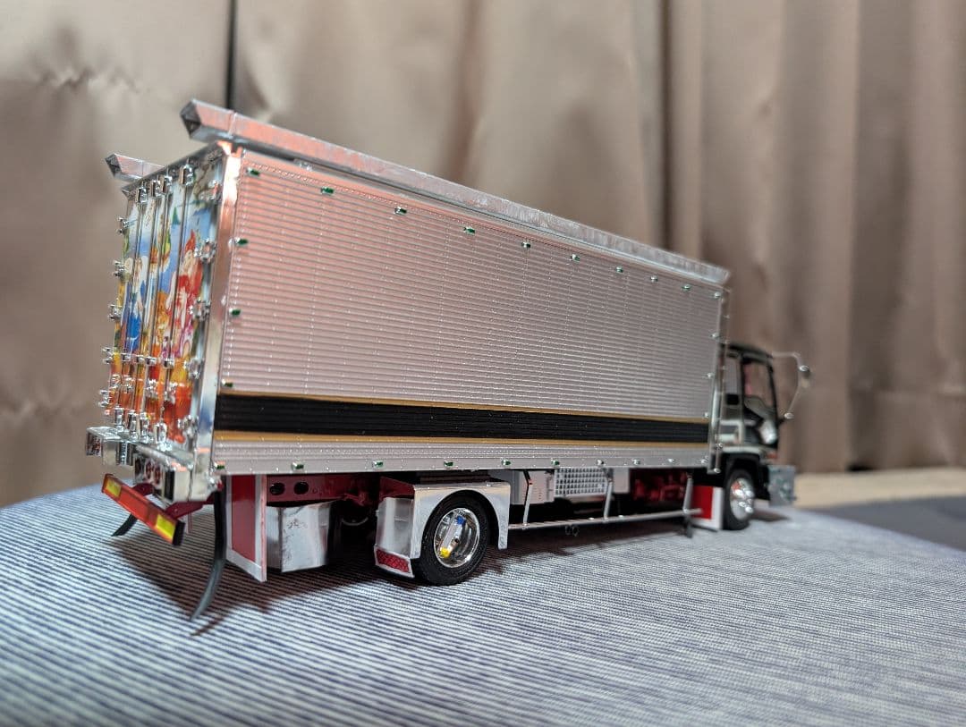 1/32 デコトラプラモデル完成品