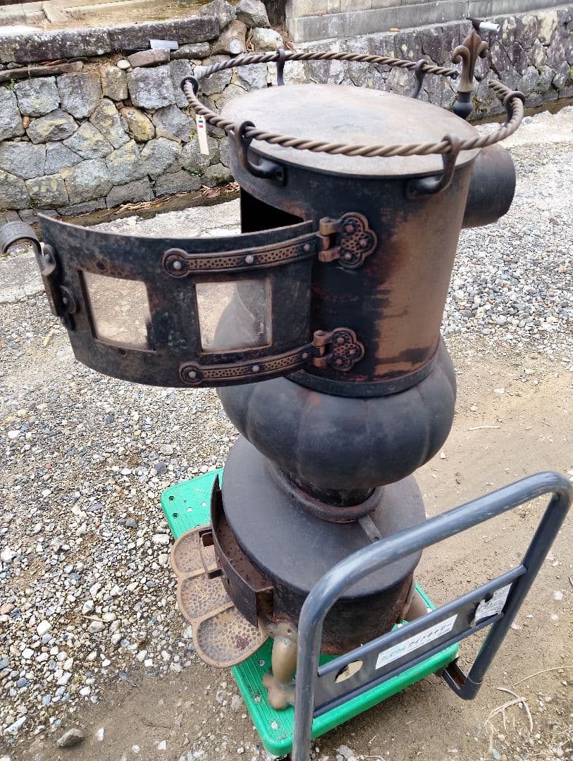 ストーブ フランス　鋳物 鉄製 シャビー レトロ ヴィンテージ