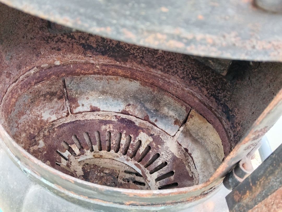 ストーブ フランス　鋳物 鉄製 シャビー レトロ ヴィンテージ