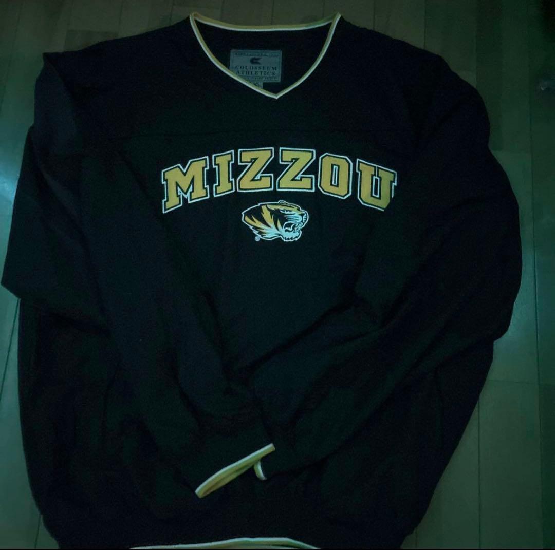 Mizzouロゴ入りColosseum XLウェア