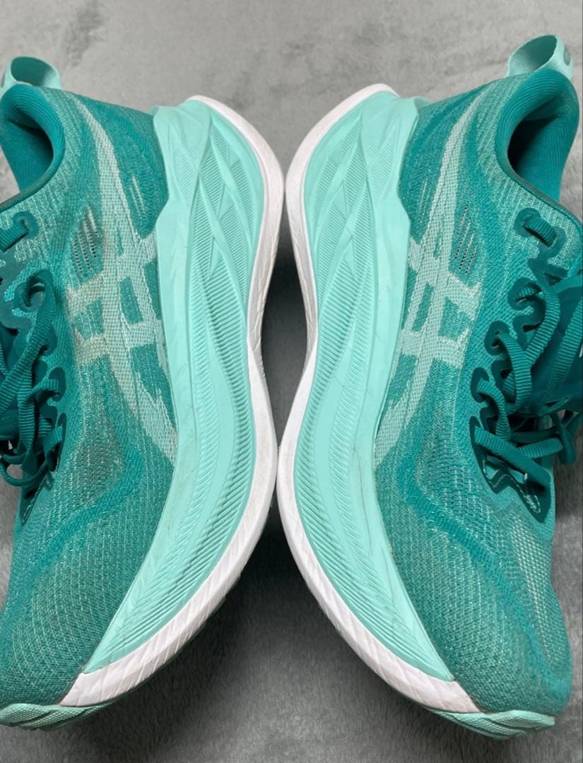 ASICS スーパーブラスト2