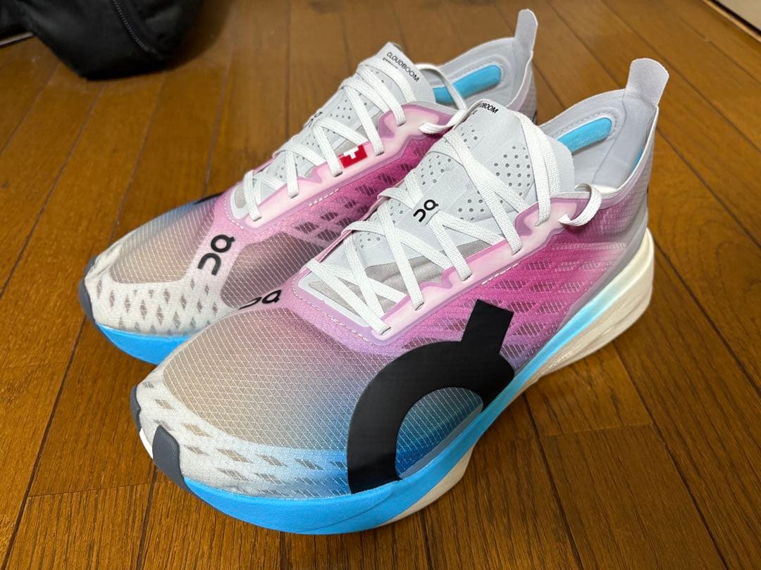 【新品正規品】早い者勝ち！大特価！クラウドブーム　ストライク 26.0cm