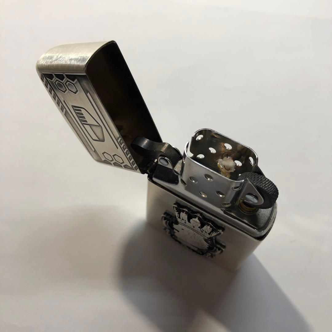 #8910【未使用】アズールレーン 半立体メタルZIPPO「ロイヤル」