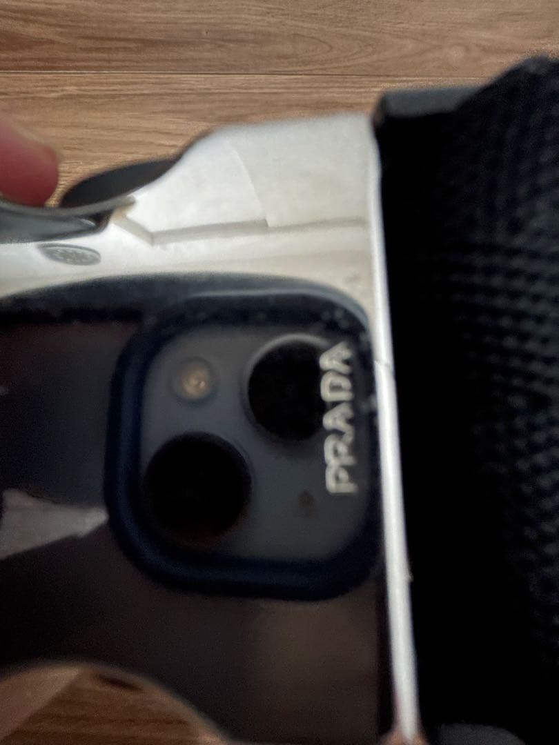 新品同様PRADA ブラック ボディバッグ、ウエストポーチ、ファニーパック