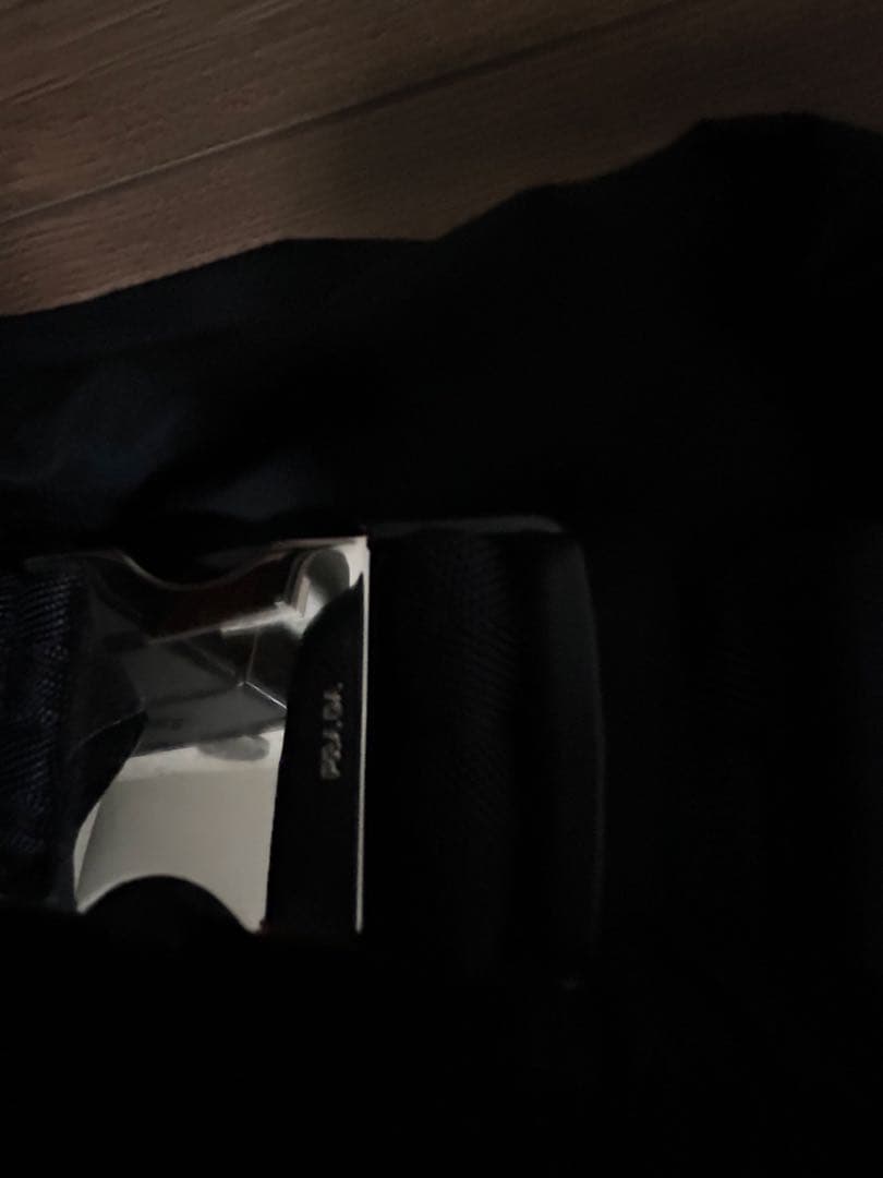 新品同様PRADA ブラック ボディバッグ、ウエストポーチ、ファニーパック