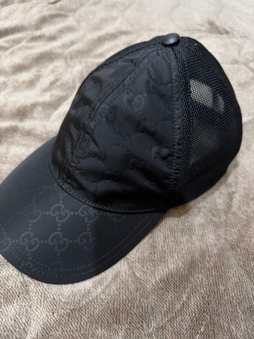 GUCCI ブラック ベースボールキャップ