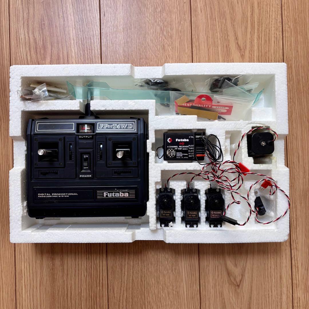 Futaba FP-T4WD 送信機 受信機 ラジコン 昭和レトロ