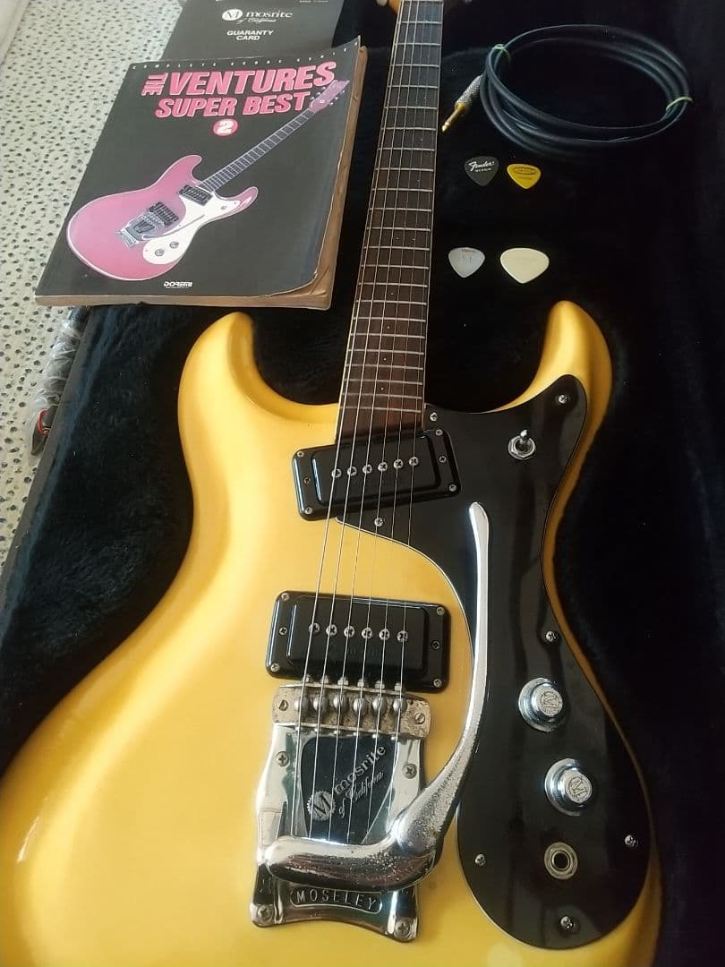 モズライト ベンチャーズモデル ギター おまけ Mosrite Ventures