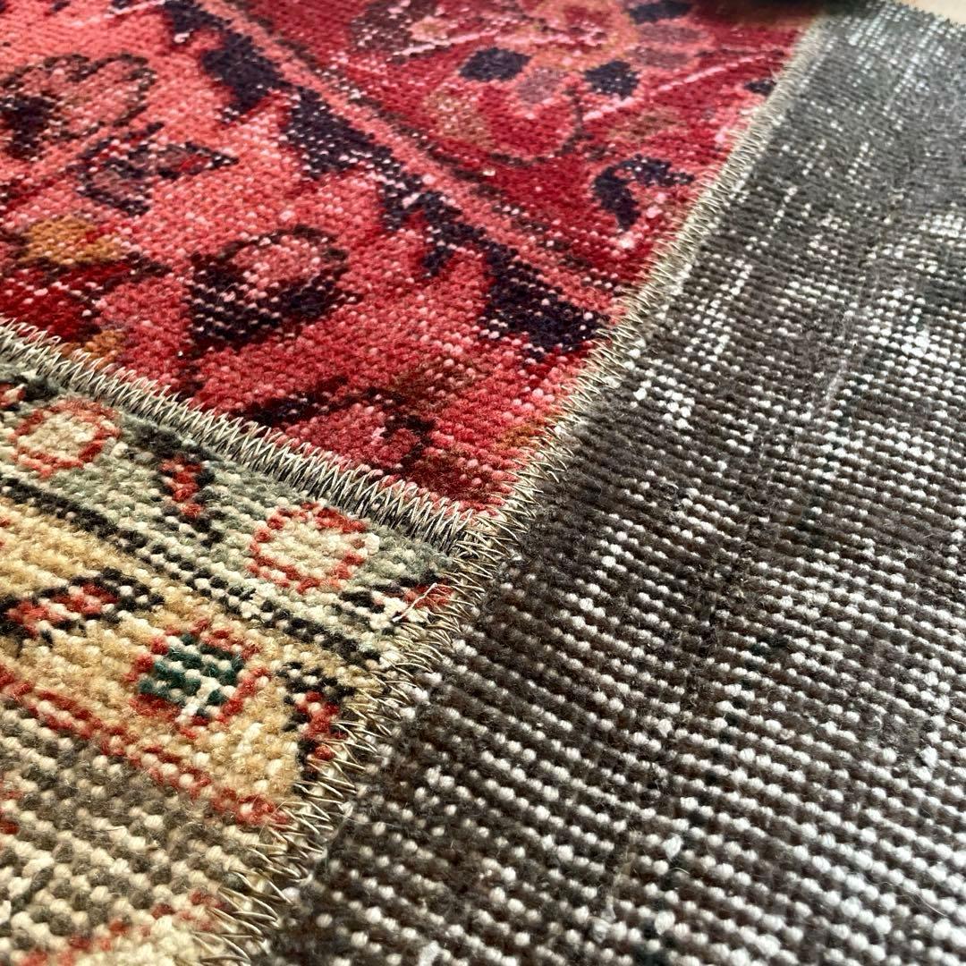 55×86 パッチワーク　グレイボタニカル　深み赤　トルコヴィンテージラグ