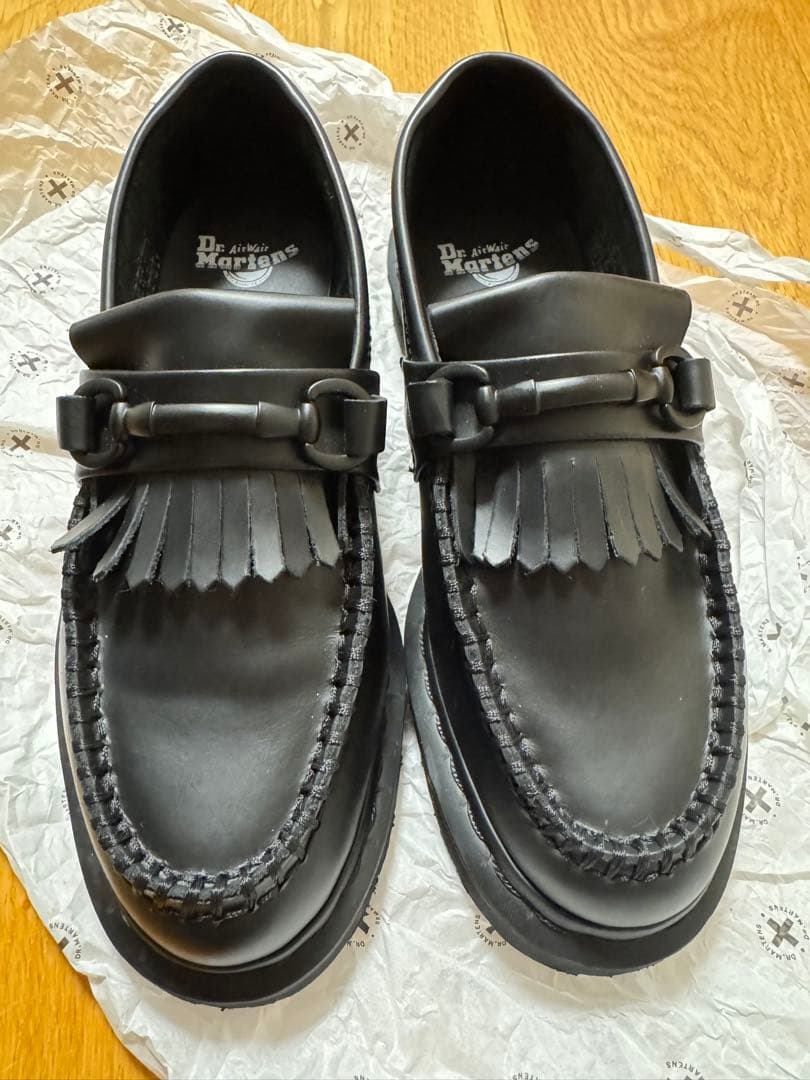 Dr. Martens ブラックローファー フリンジ付き