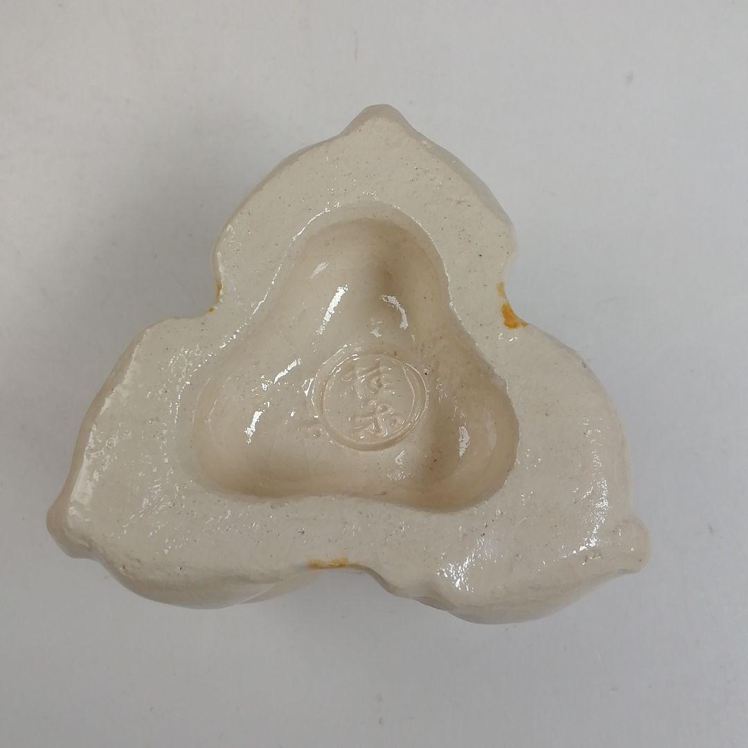 Ｔ７４９　蓋置　『三ツ兎　蓋置』『伊東桂楽 造』　共箱　茶道具