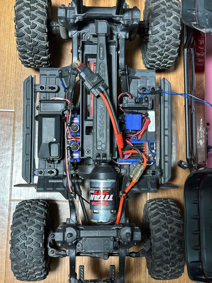 トラクサスTraxxas TRX-4 Defender 純正プロポ付き　ラジコン