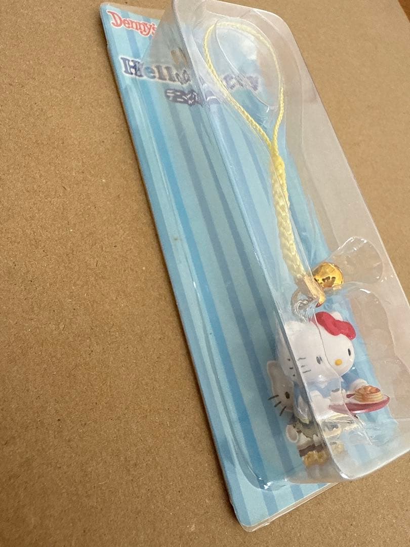 ご当地キティ　ハローキティ　ストラップ デニーズ限定　レア希少、人気