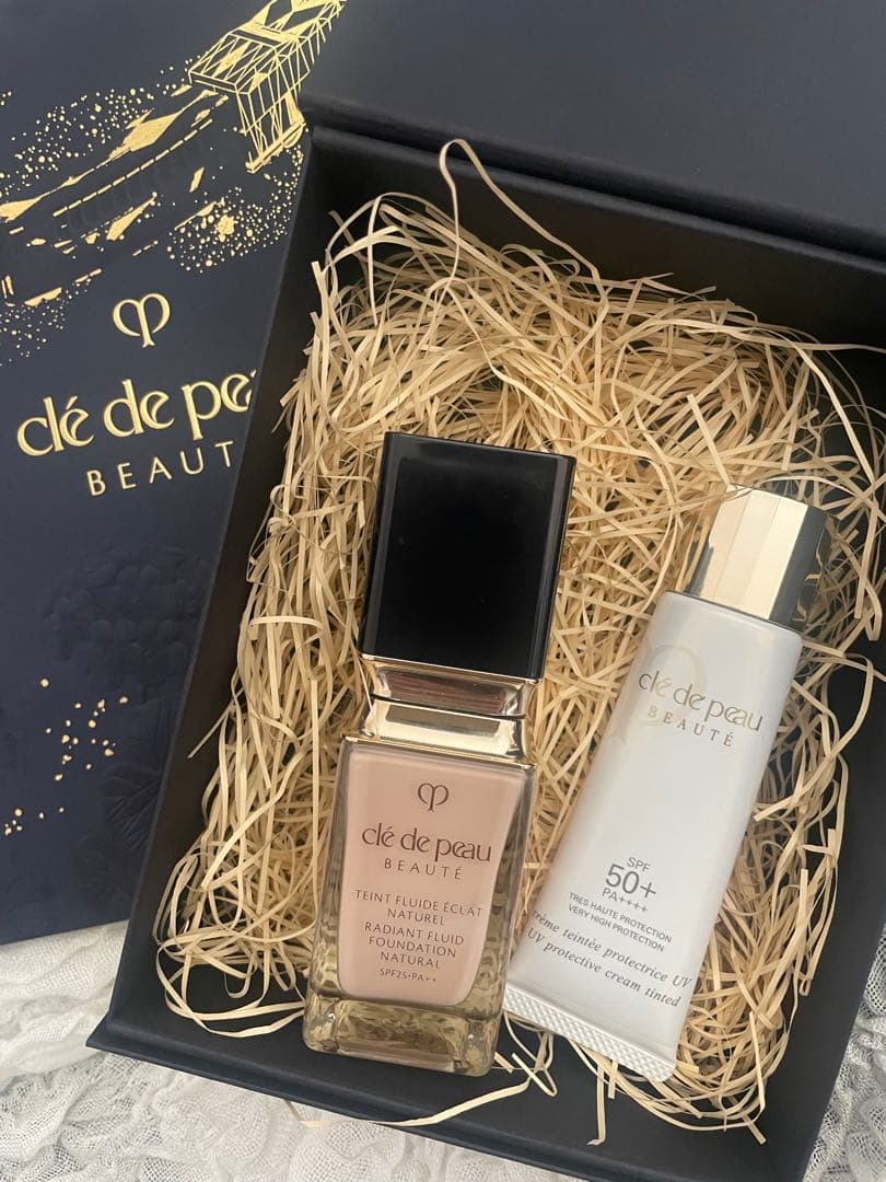 クレドポーボーテ　リキッドファンデーション　オークル　クレームタンテ