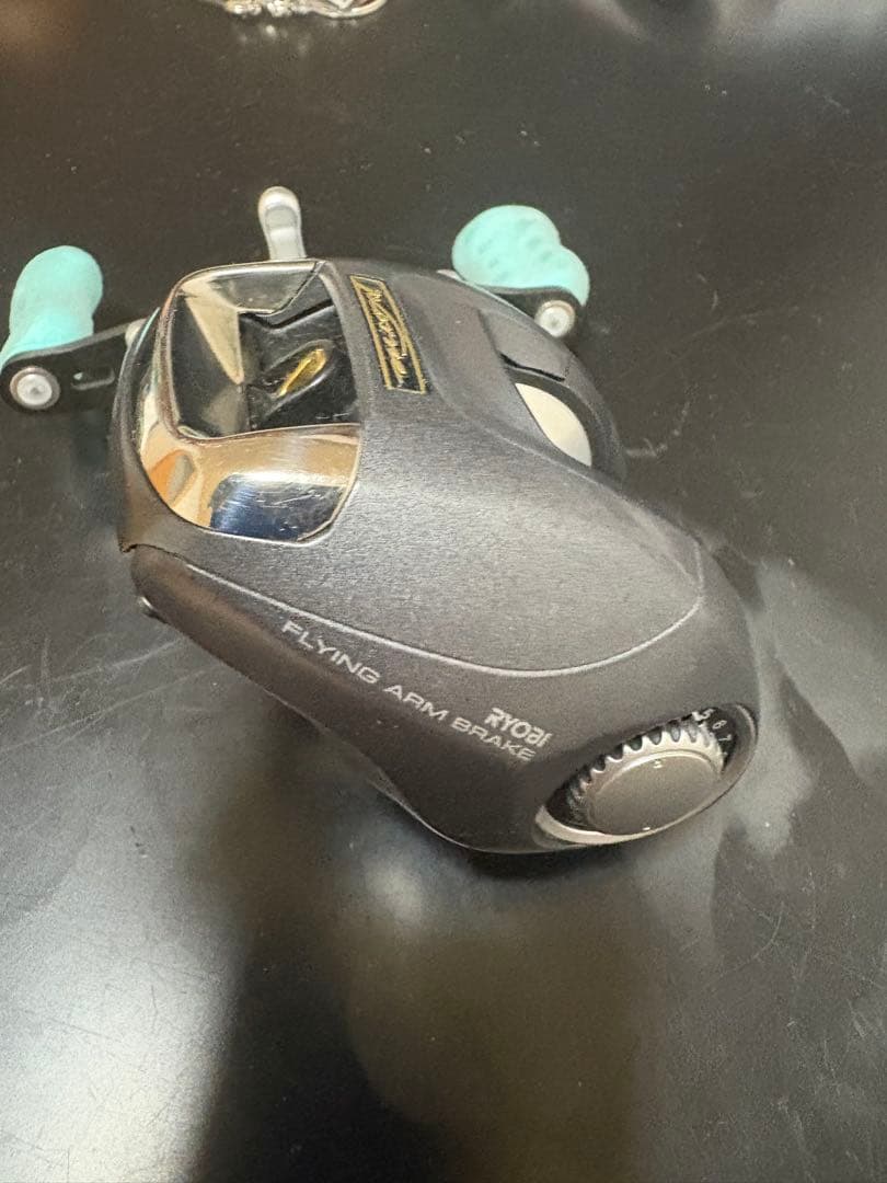 イクシオーネF300RFゴメクサスハンドル。美品。