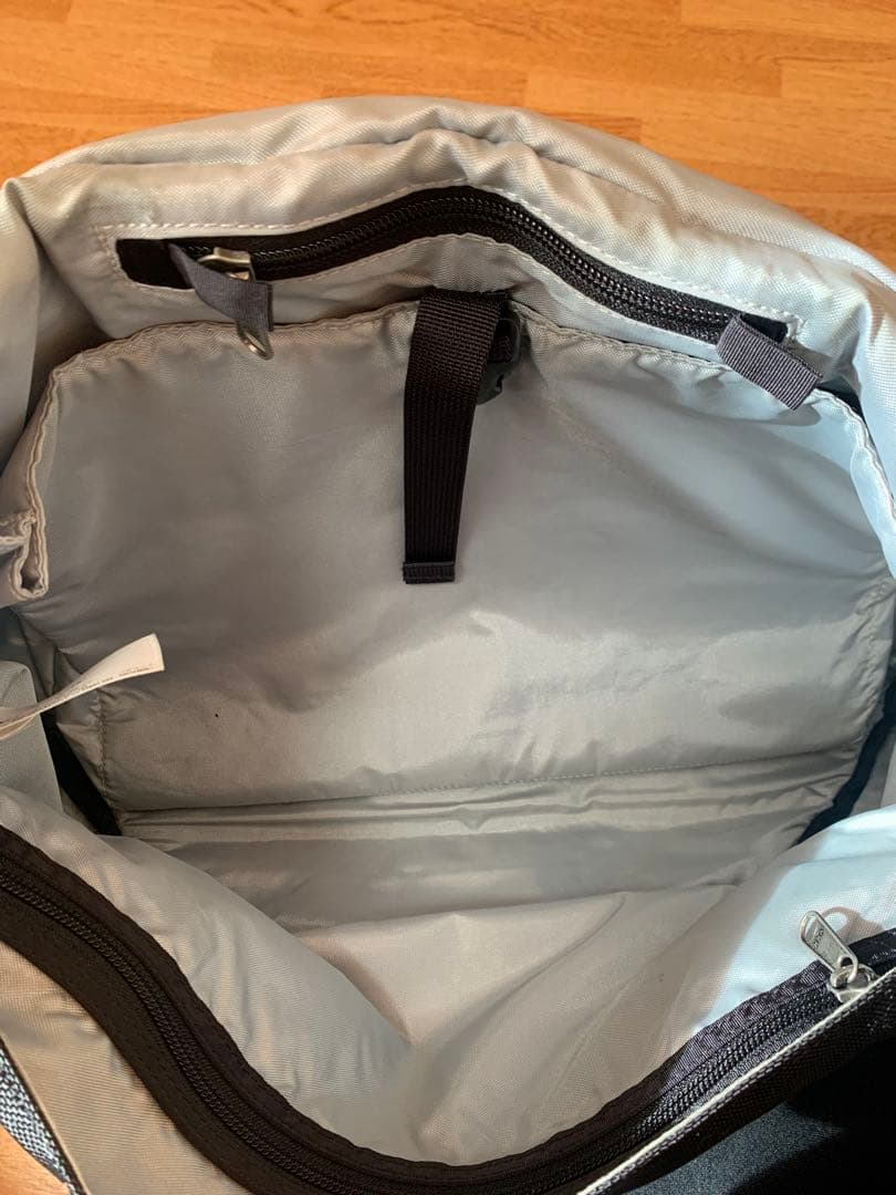 patagonia ハーフマスメッセジャーバック