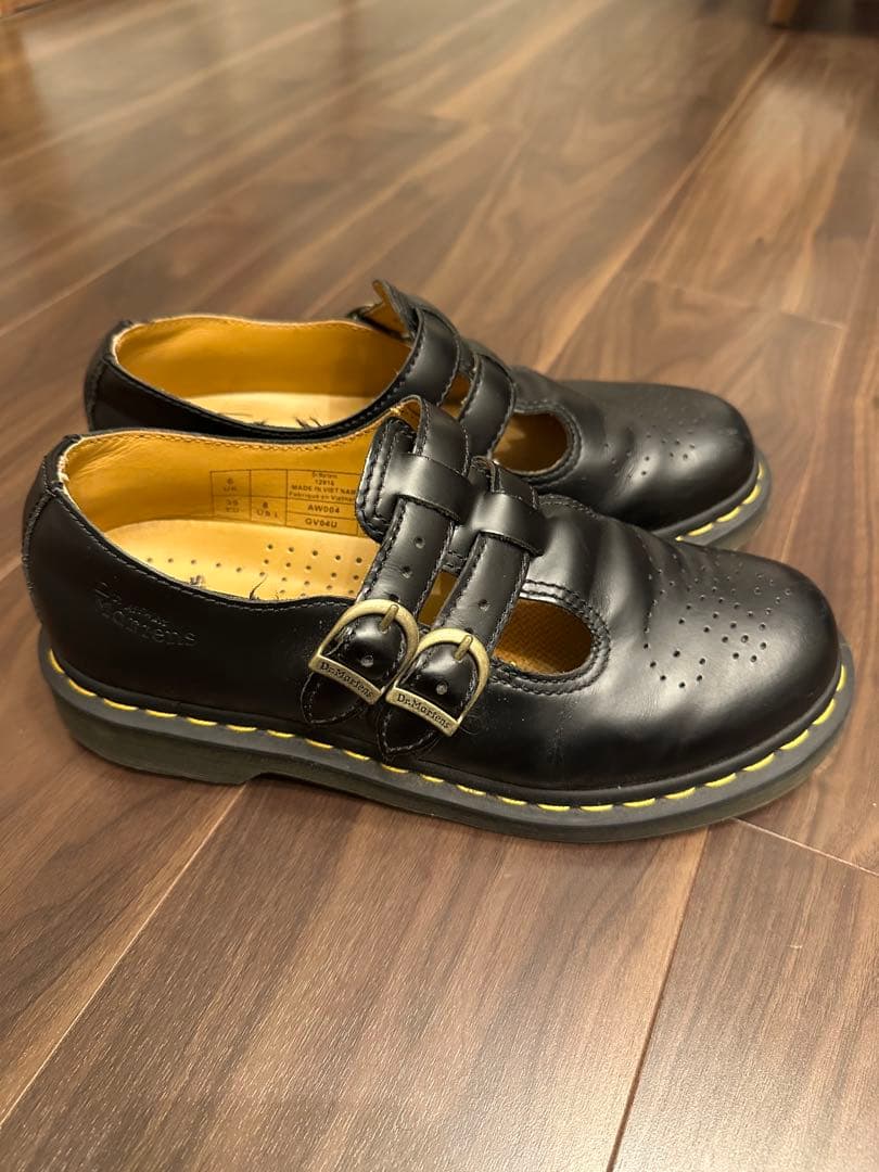 Dr. Martens 8065メリージェーンシューズ