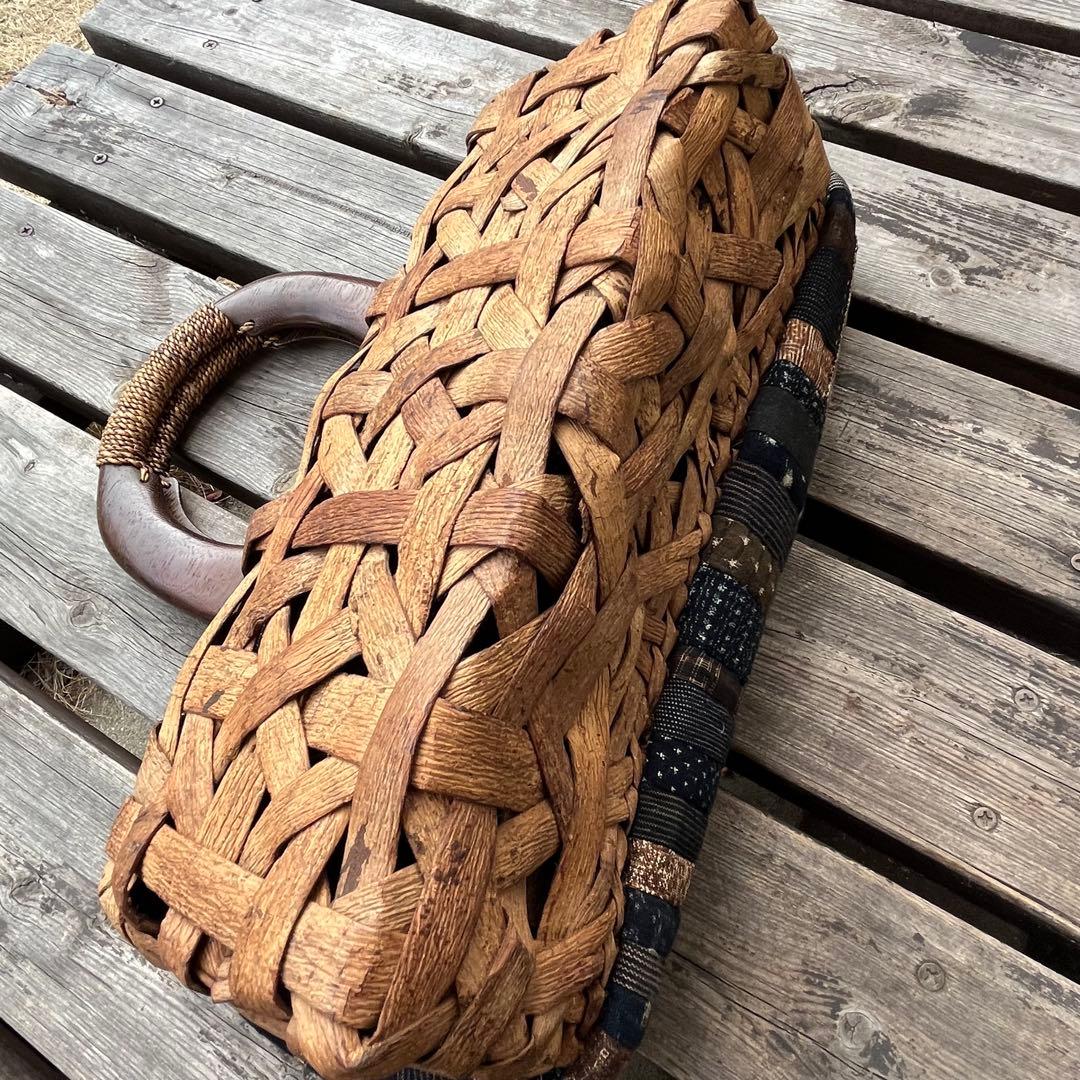 胡桃の下かご付きパッチワークバッグ