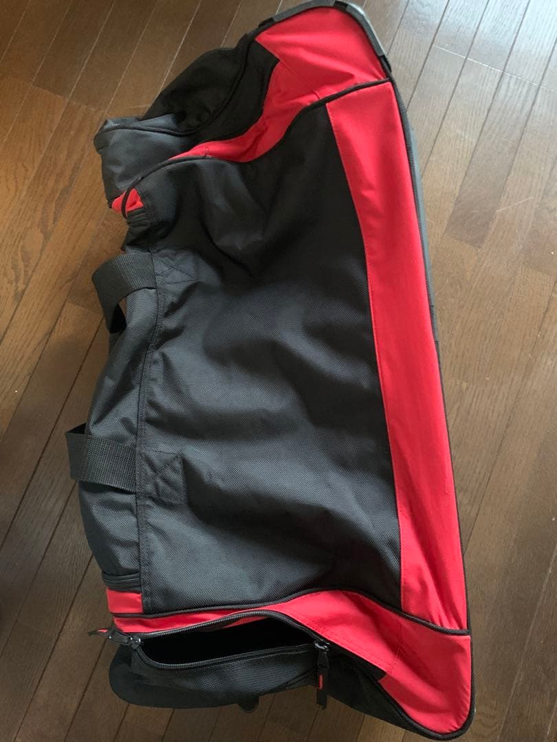 美品 SWIXキャスター付きバッグ