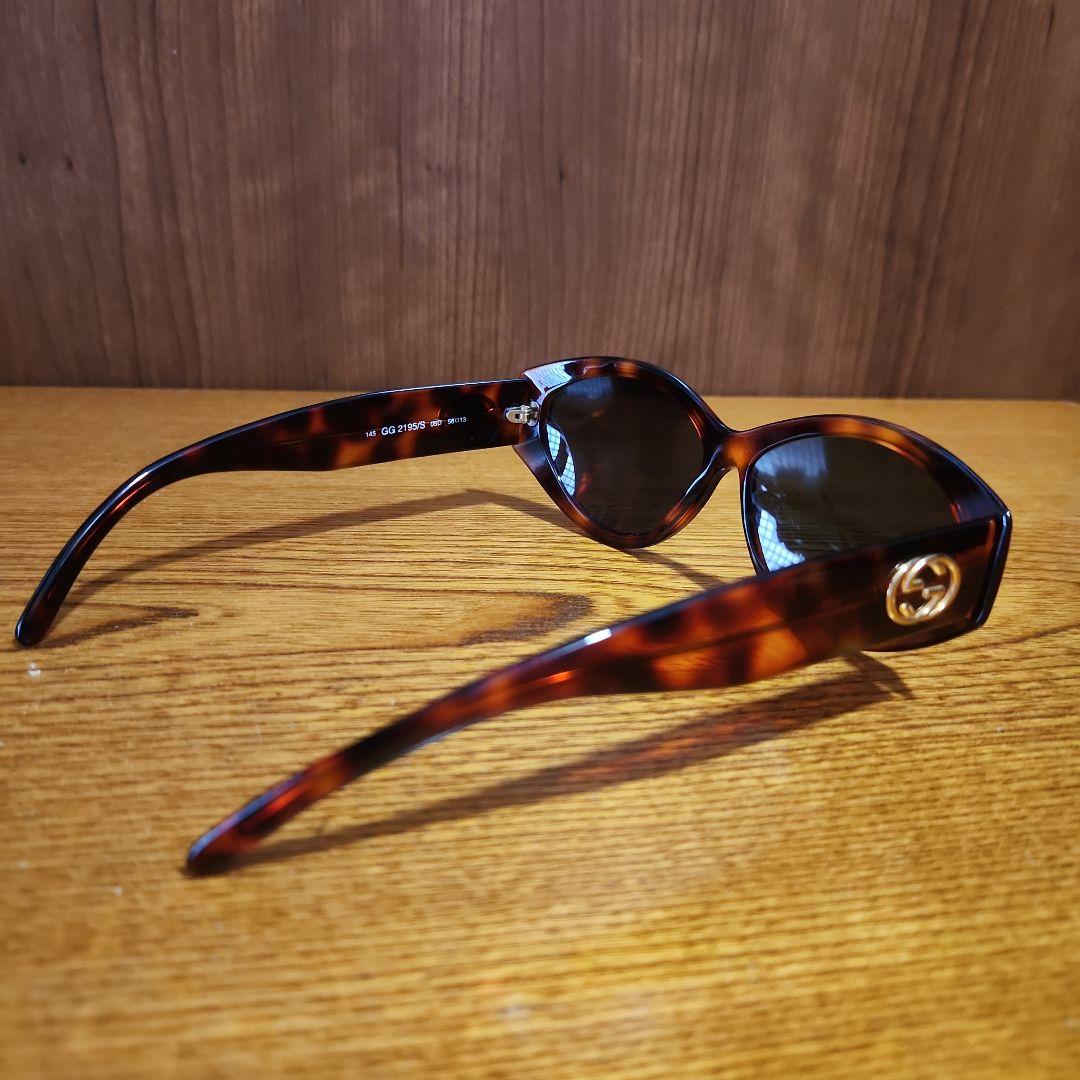 GUCCI　グッチ　正規品　サングラス　中古　レディース