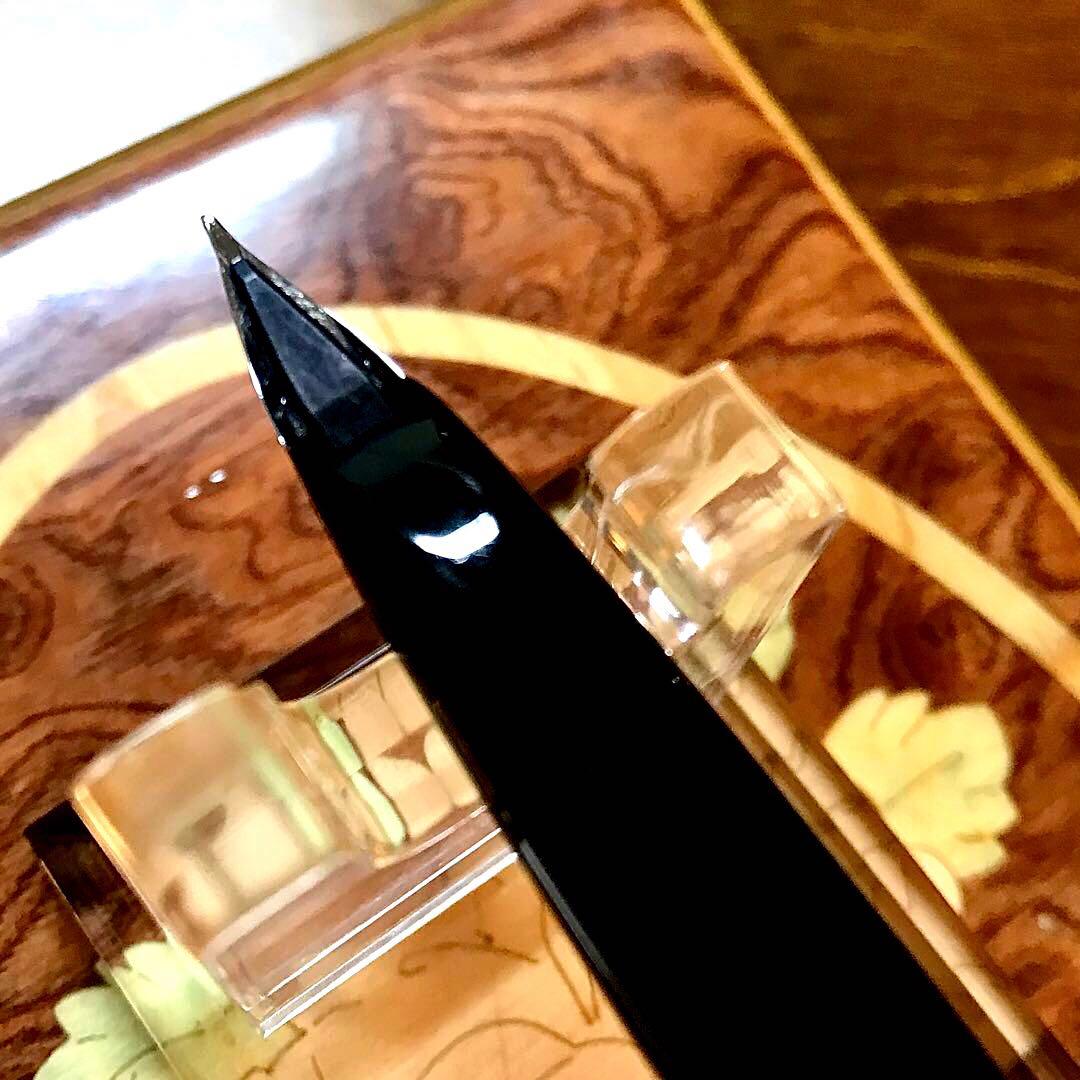 ☆超お勧め☆書き味抜群☆美しいパイロット万年筆エリート格子柄(M)シルバー