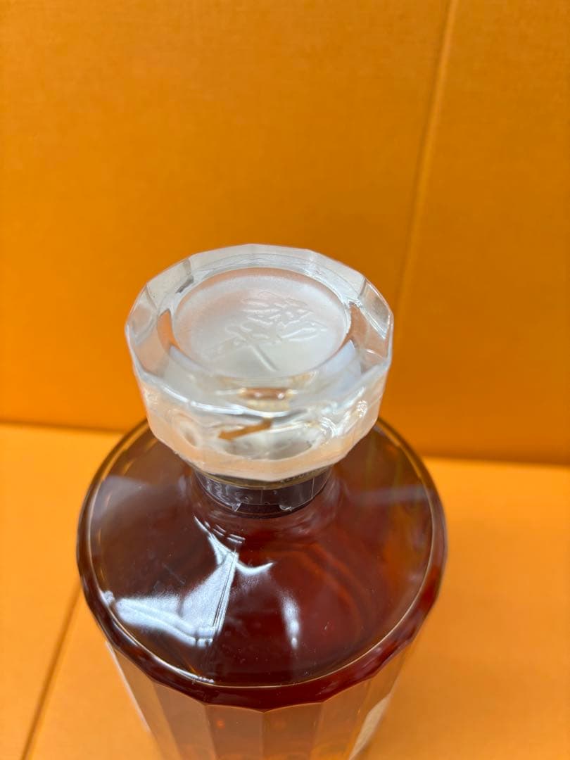 未開栓 サントリ一 響17年 古酒700ml 43% 箱なし