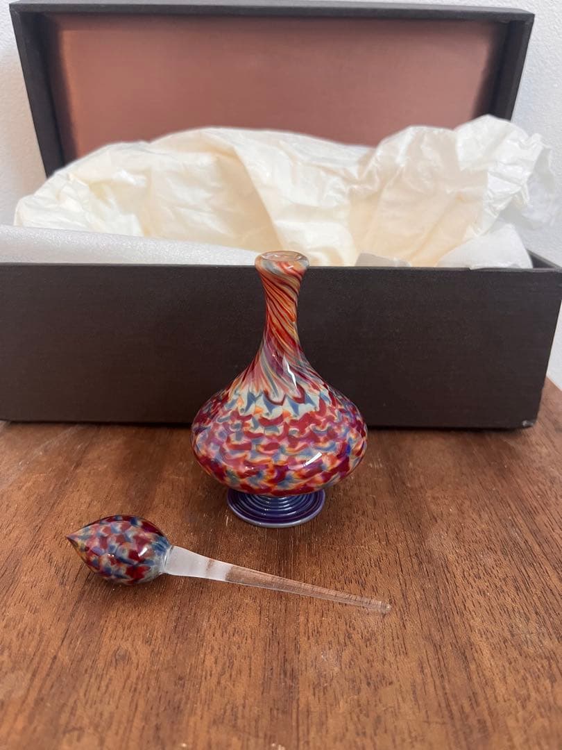 希少なアンティークパフュームボトル　香水ビン