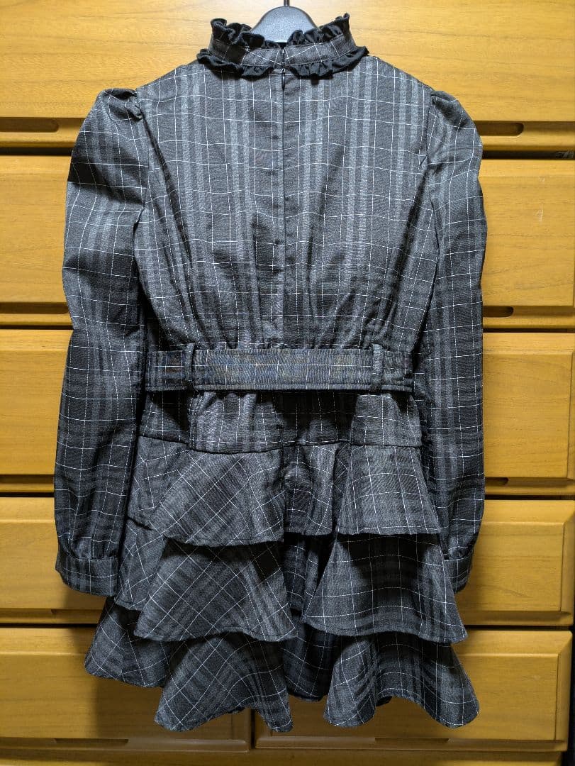 pium チョーカーフリル ティアードワンピース (ブラックチェック)
