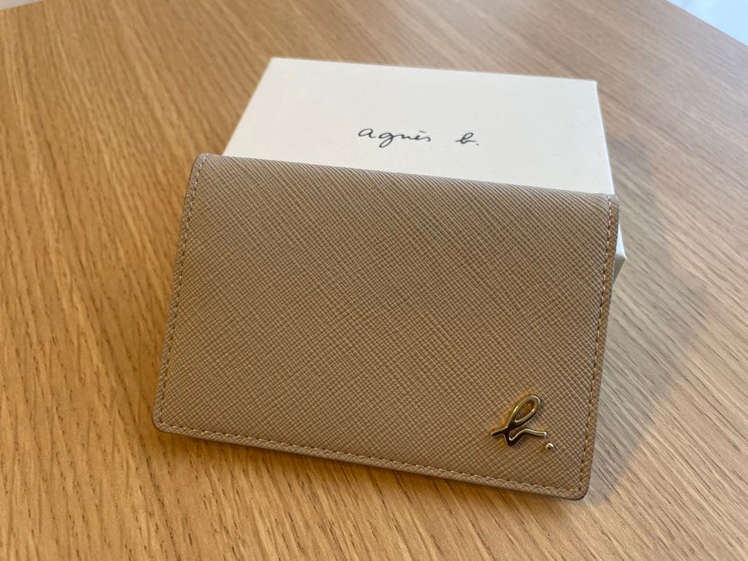 【〜8/22出品】agnès b. ベージュ 名刺入れ 箱付き