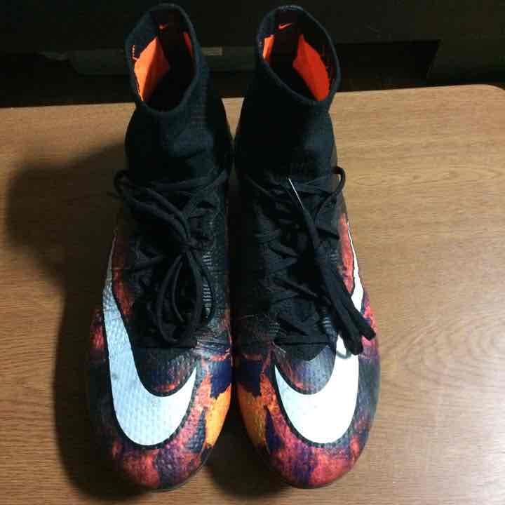 ナイキ CR7 ハイカット