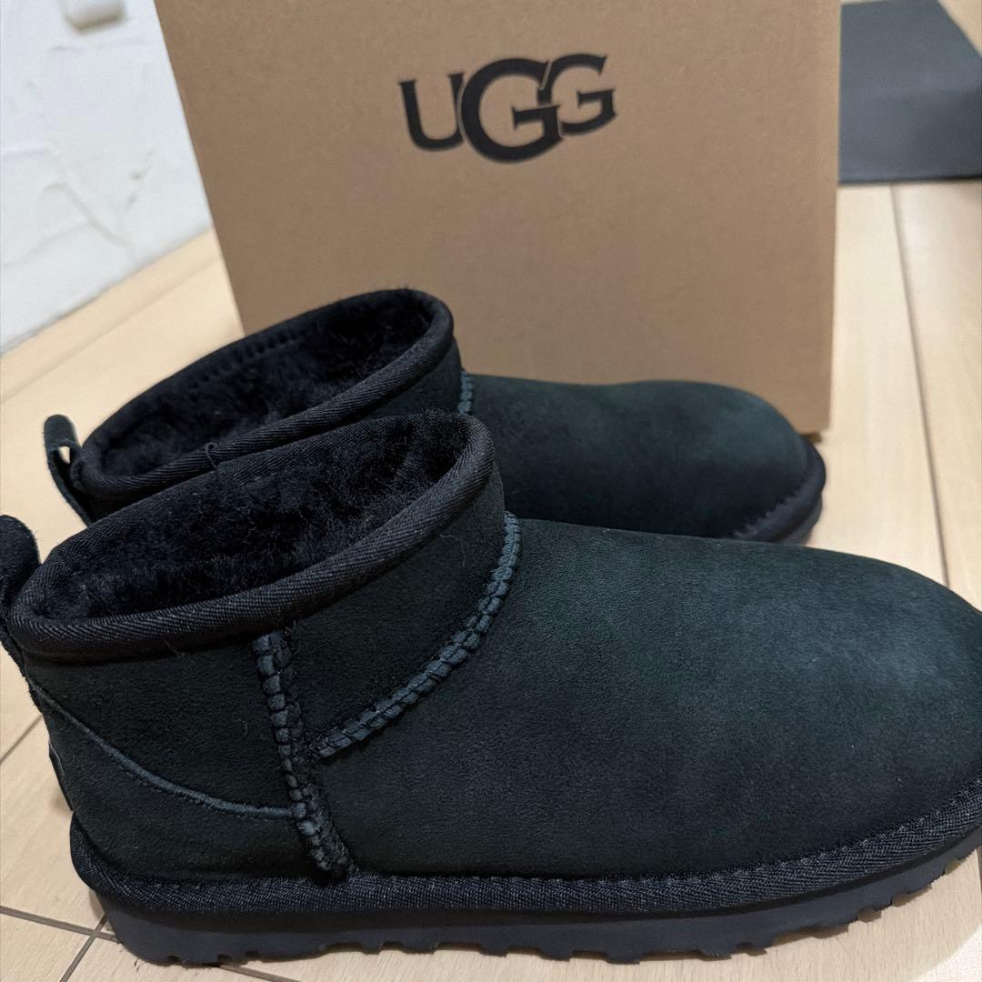 UGG Classic Ultra Mini ブーツ ブラック 6