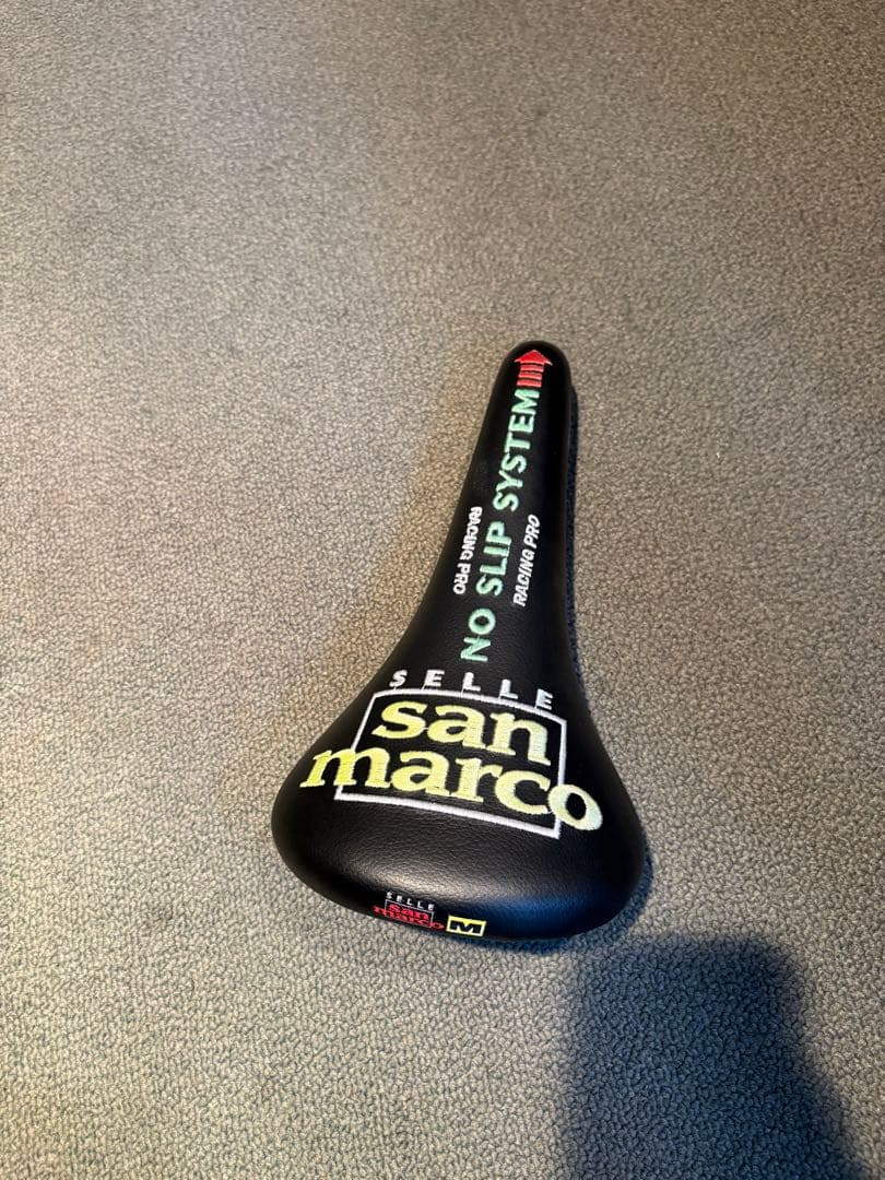 ロードバイク用サドル