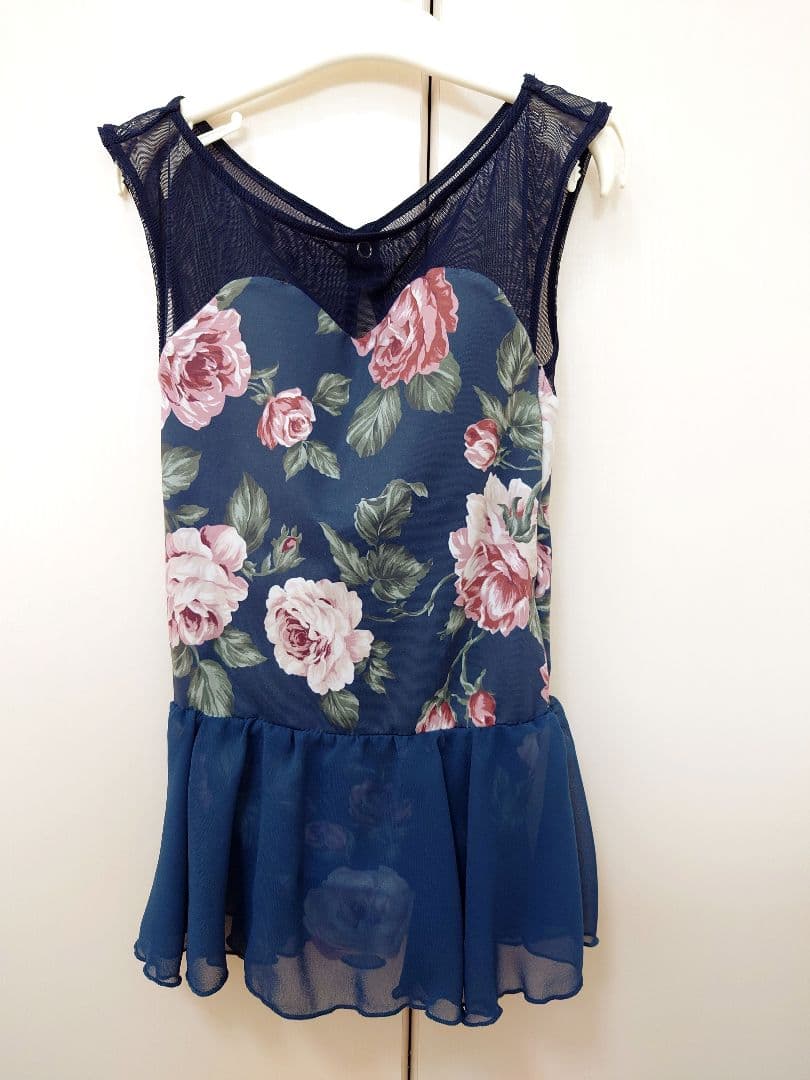 stina ネイビー花柄レオタード　kids 110〜120