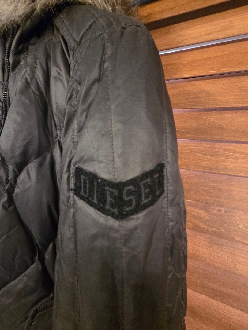 DIESEL ブラック ダウンジャケット ファー付き