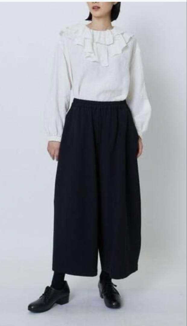 未使用 ロワズィール LOISIR ダブルクロスボトルシルエットパンツ