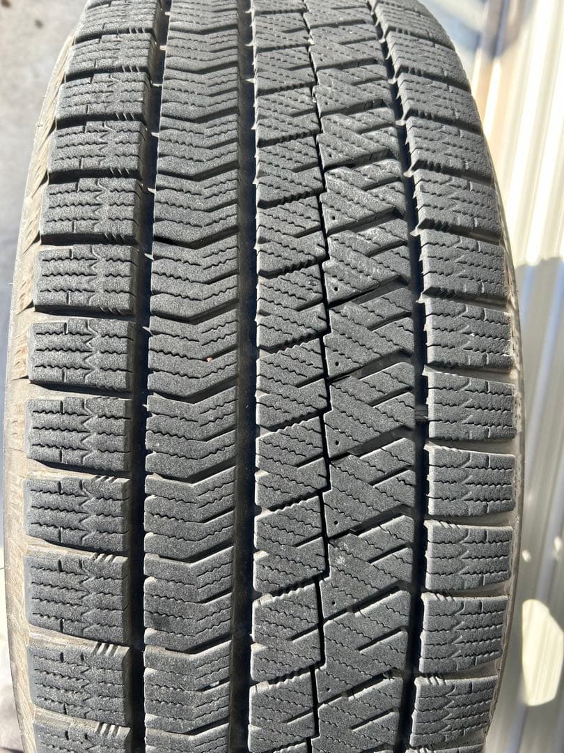 2024年製、VRX2.215/60R16、4本アルミホイールセット、バリ溝