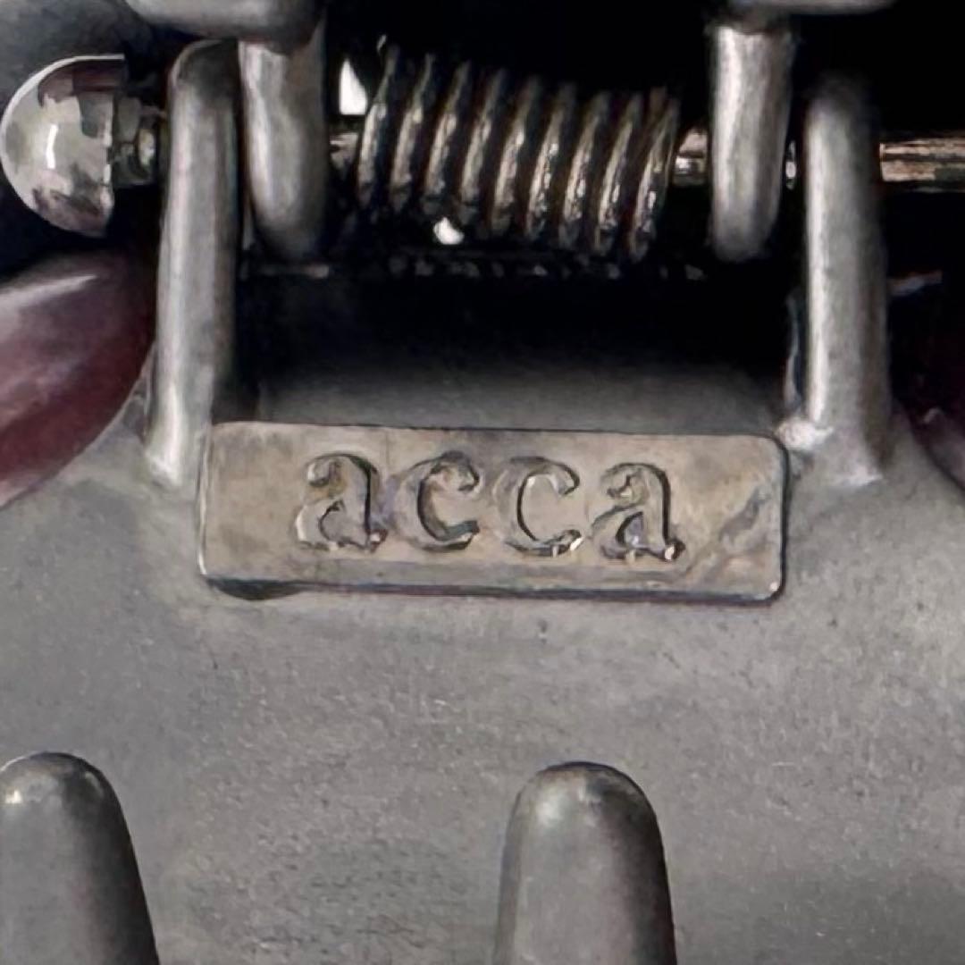 美品　アッカ　acca　ティアラクリップ　Aサイズ ラインストーン