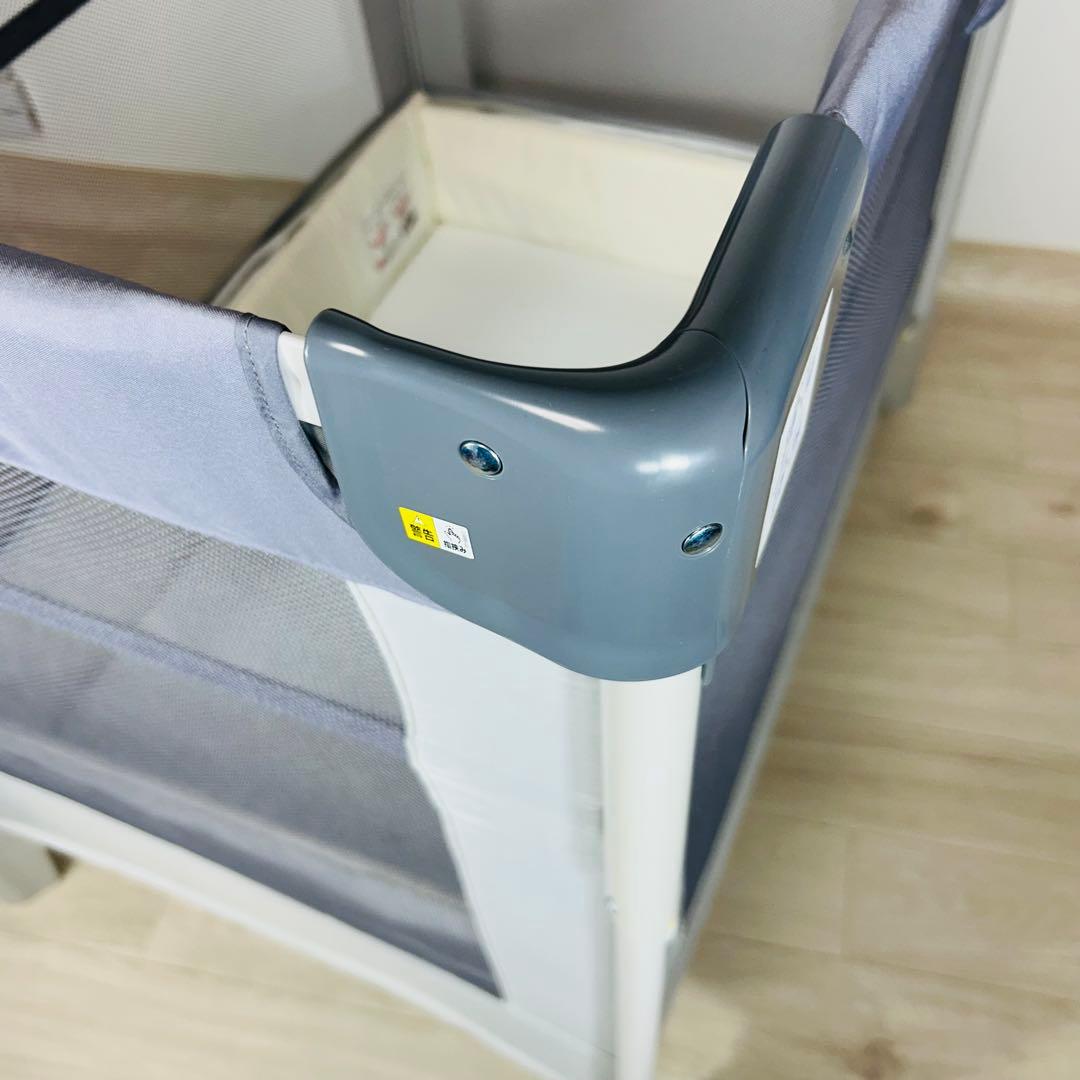 アップリカ ココネルエアー　ベビーベッド グレーベアー