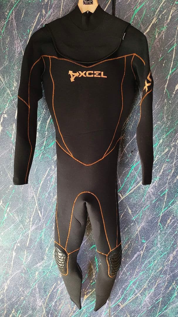 【超美品】XCEL フルスーツ ノンジップ 5×3 ブラック/ゴールド 日本製