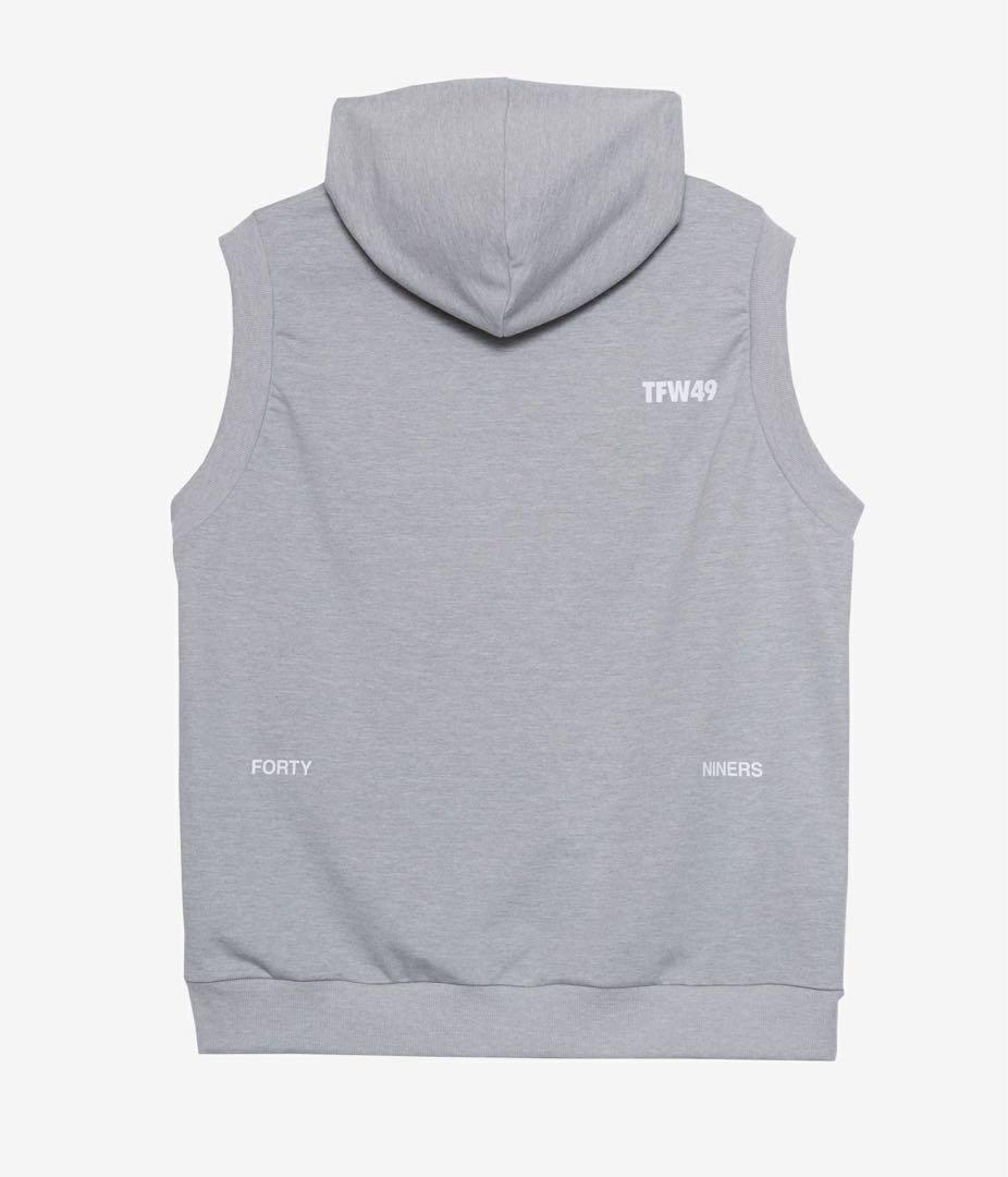 新品タグ付き⭐️TFW49 ⭐️2026FW新作⭐️ ベスト　グレー　フーディ　L