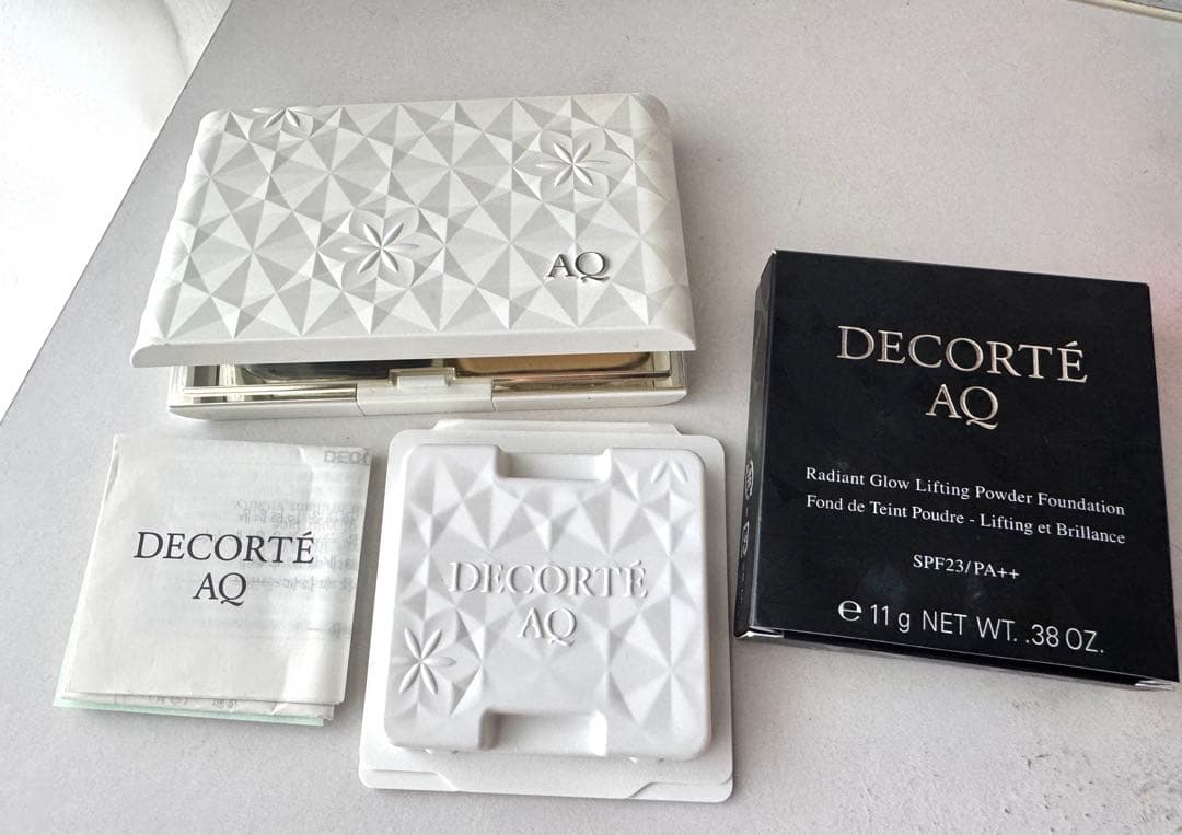 DECORTÉ AQ パウダーファンデーション 401