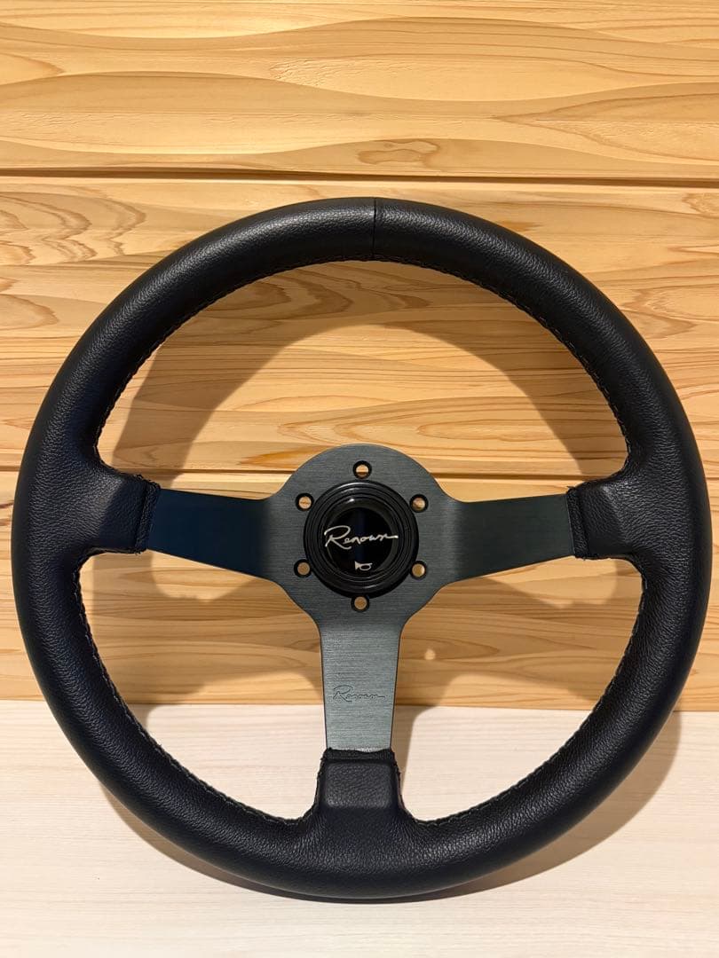 レナウン ステアリング ブラック