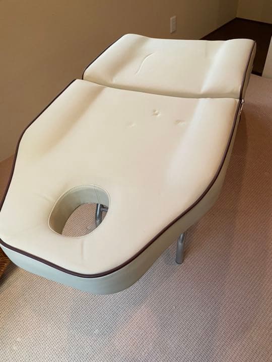 施術ベッド
