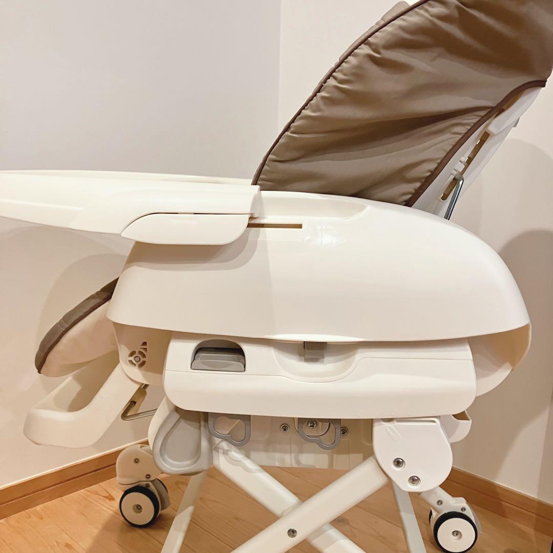 【動品・完品】コンビ ネムリラ　オートスウィング　電動